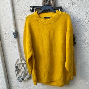Zara small super oversized yellow acrylic blend sweater. Crew neck. Tunic